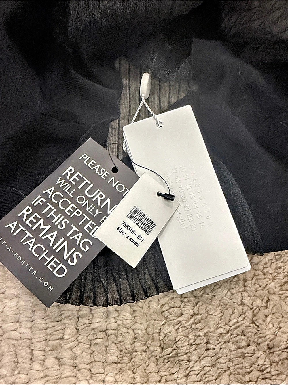 Alexander Wang Sheer Long Sleeve Top in Black Size Medium NWT - Picture 3 of 3